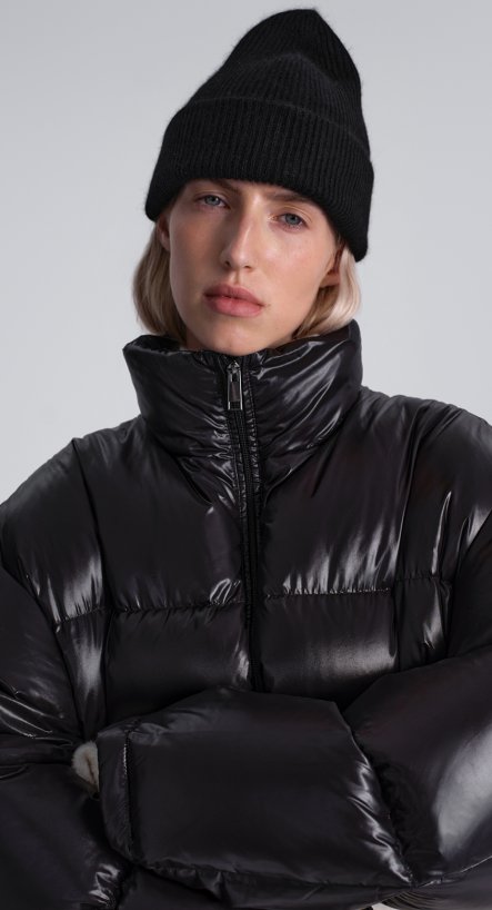 Шапка из шерсти и кашемира