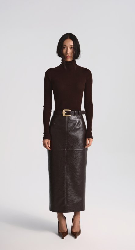 Юбка из лакированной кожи