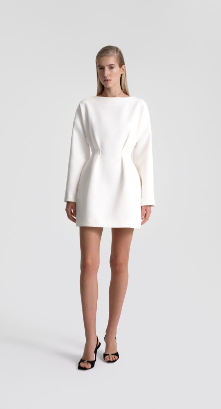 Платье мини с защипами по талии 