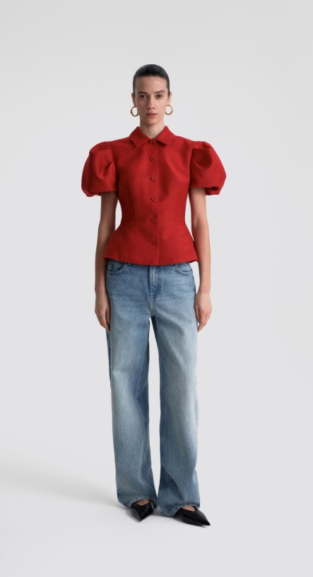 Блуза с объемными рукавами