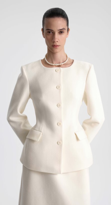 Жакет приталенный из пальтовой ткани									