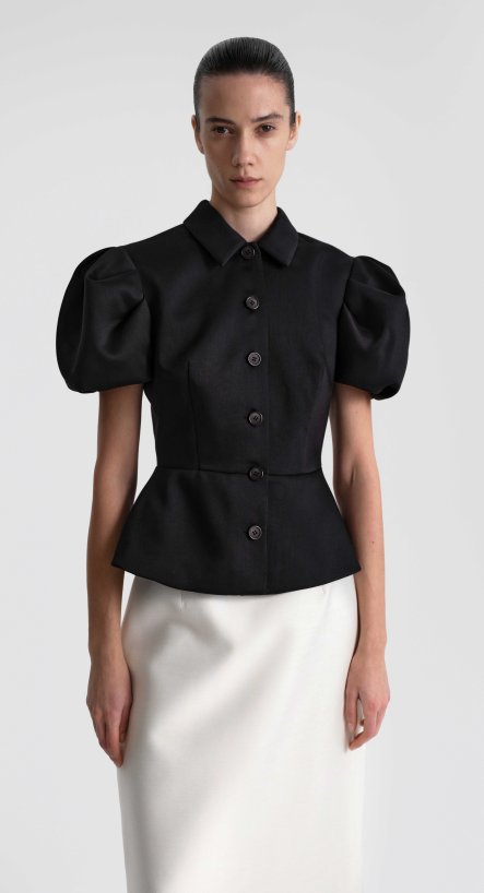 Блуза с объемными рукавами