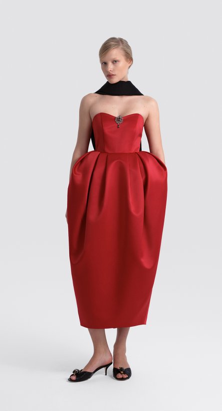 Платье с юбкой тюльпан