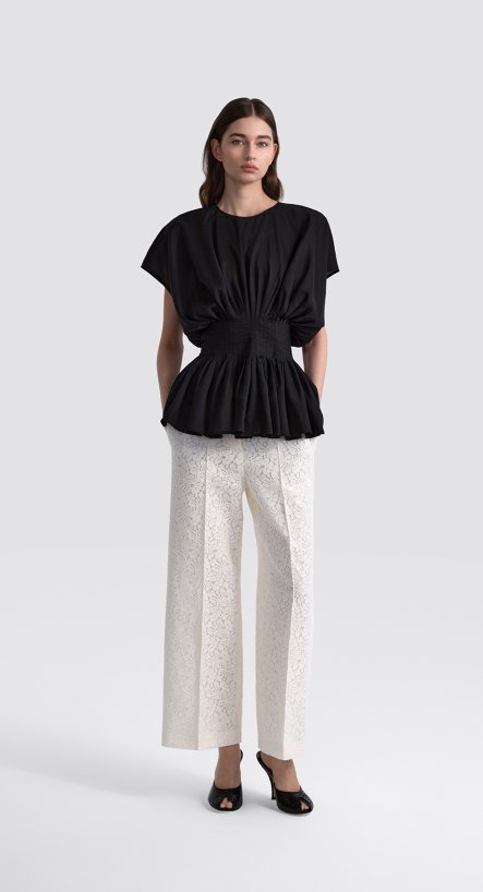 Блуза с защипами